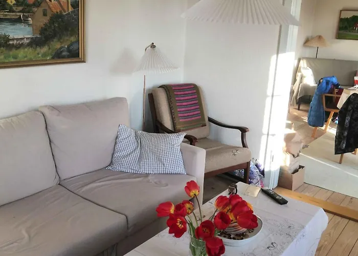 Family Near Beach, Town And Nature Feriehus Svaneke